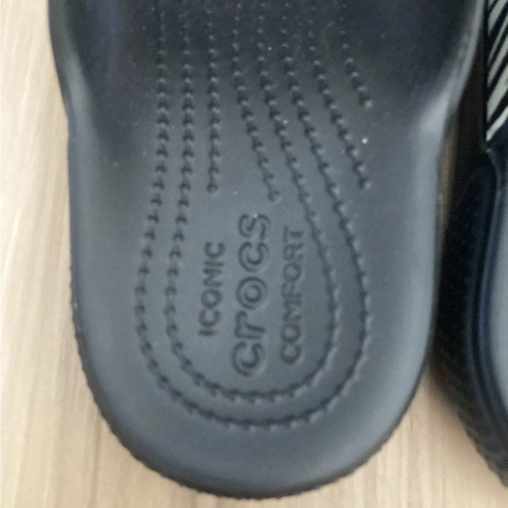 Crocs Classic Animal Remix Slide Sandals Men 5 Women 7 - Picture 3 of 4